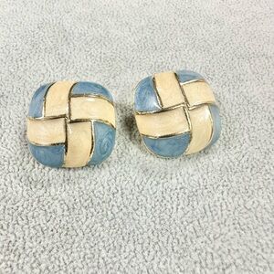 Vintage Allison Reed Blue And Cream Enamel Gold Tone Clip On Earrings